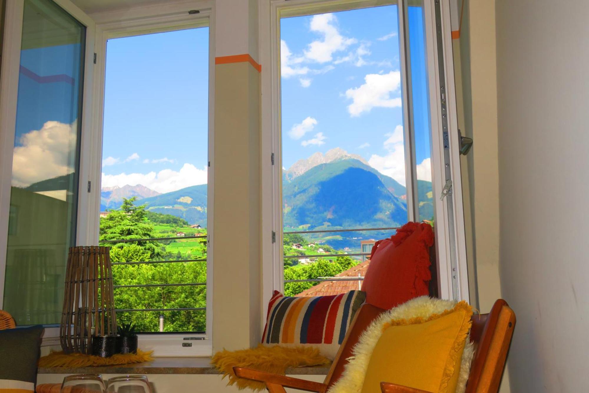 Apartment 3-zimmer-appartement In Privatvilla, Zentrum, Kostenloser Parkplatz Mit Gaestekarte Merano