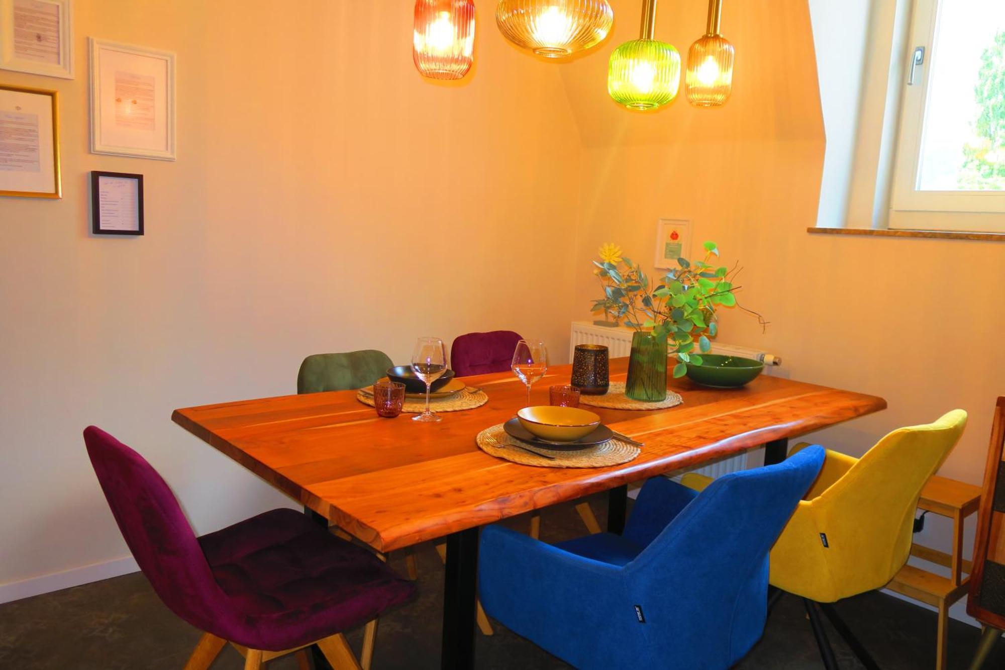 3-zimmer-appartement In Privatvilla, Zentrum, Kostenloser Parkplatz Mit Gaestekarte *